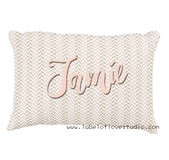 Sweet Classic Pillow in Pink